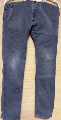 Item thumbnail for item 1d0d05dd-4b66-43b3-a506-c9177d63fc7c