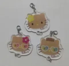 日焼けキティ 　アクリルチャーム　 3個セット