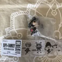 SPY×FAMILY ぴょんコレ　フィギュア　ヨル　ガチャガチャ　スパイ