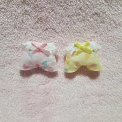 赤ちゃんお洋服　フリルサロペット２着セット　ハート桃色•黄色