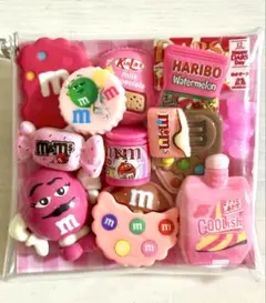 ガチャ詰めポーチ　mチョコ　デコレーションパーツ　デコパーツ　ピンク