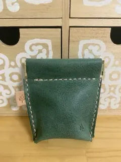 【牛革】イタリアンレザー　バネ口のコインケース　小物入れ　レザークラフト