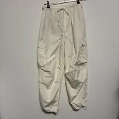 GU ジーユー カーゴパンツ パラシュートパンツ 白 Mサイズ（やや傷あり）