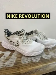 美品NIKE ナイキREVOLUTION スニーカーランニングシューズ25センチ
