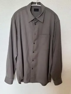 【一回のみ着用】ブラウン ボタンアップシャツ 長袖