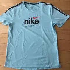 NIKE DRI-FIT Tシャツ ライトブルー Mサイズのサムネイル