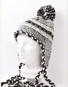 ノルディック ポンポン付き イヤーマフ ニットキャップ ブラック ニット帽