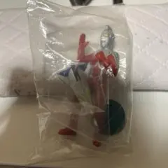 ウルトラマン フィギュア 台座付き