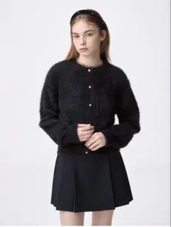 【GU】シャイニークルーネックカーディガンZ