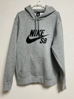 美品　NIKE SB パーカー　NIKEパーカー　グレー　メンズパーカー