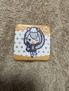 にじさんじ　樋口楓　　にじさんじ×サンリオキャラクターズ第2弾　缶バッジ