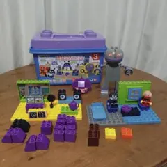 おおきなバイキンじょうとだだんだんブロックバケツ