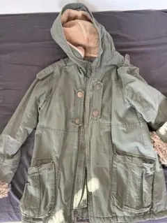 フリース裏地付きオリーブグリーンジャケット