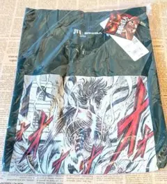 新品タグ付き　ユニクロ UT　進撃の巨人 Tシャツ ダークグリーン