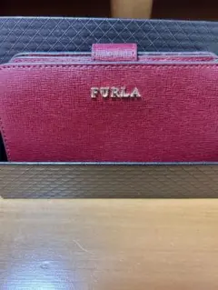 FURLA ワインレッド 二つ折り財布