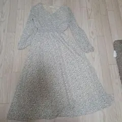 earth music & ecology 花柄長袖ワンピース