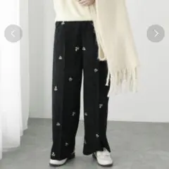 テチチ　刺繍コーデュロイパンツ