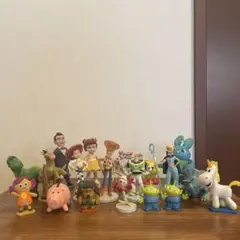 ディズニー　トイストーリーフィギュア19体セット