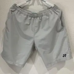バドミントンハーフパンツ 薄いグレー