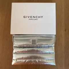 GIVENCHY PARFUMS シルバー ポーチ キルティング ノベルティ