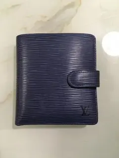 LOUIS VUITTON エピ　二つ折り財布