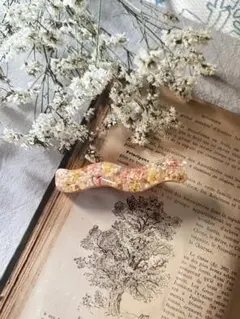 ハンドメイド ドライフラワーのヘアクリップ