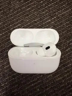 Apple AirPods Pro2(充電ケース、右耳のみ)
