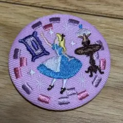 ディズニー 刺繍缶バッジ 不思議の国のアリス