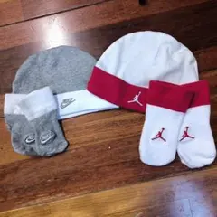 ナイキ　NIKE　ベビー用ニット帽と靴下セット