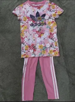 アディダスオリジナルス　半袖セットアップ　レギンス　女の子　キッズ