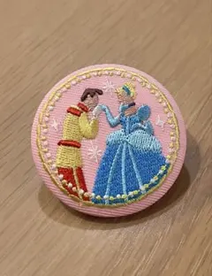 ディズニー刺繍缶バッジ【シンデレラ】