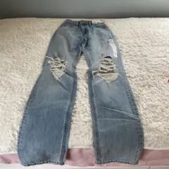 UNIQLO ダメージ加工レギュラーストレートジーンズ 21/53.5cm
