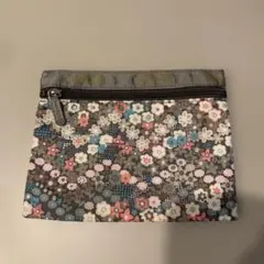 Lesportsac 花柄ポーチ 小型