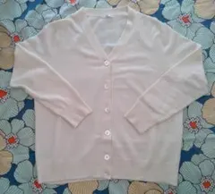 ★新品未使用★試着のみ★ vネックカシミヤ混カーディガン オフホワイト