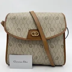 クリスチャンディオール ハニカム　PVC レザー　ロゴ金具　ショルダーバッグ