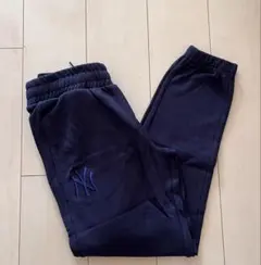 本日最終値下げ！NewEraヤンキースロゴ刺繍スウェットパンツ