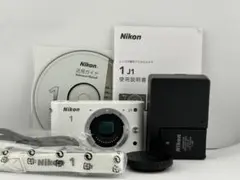 極上品 Nikon 1 S2 ボディ ホワイト 清潔感溢れる外観！ 動作確認済み