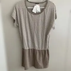 新品未使用　UNIQLO ボーダーTワンピース ブラウン Mサイズのサムネイル