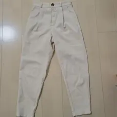 GU ベージュ コーデュロイ テーパードパンツ