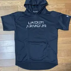 UNDER ARMOUR ブラック フード付きパーカー　MD/M/M