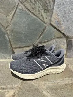 「27cm」New Balance Fresh Foam スニーカー ランシュー
