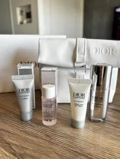 ディオールポーチとサンプルセット　新品未使用