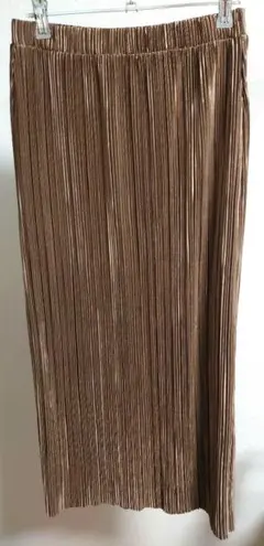 GU 光沢ブラウン ロング細プリーツスカート Mサイズです。