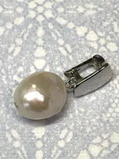 白蝶パール開閉式ペンダントトップ