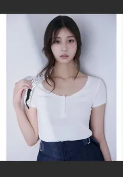 新品 snidel レースデザインヘンリーネックTシャツ ホワイト 白のサムネイル