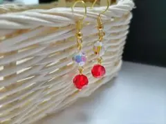 No.266 スワロフスキー8mmの赤と透明のピアス