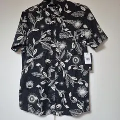 【新品タグ付】VOLCOM ボルコム 総柄 半袖シャツ 黒 US-M（L相当）のサムネイル