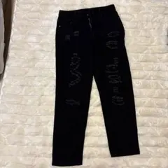 スリムフィット ブラックデニム　ダメージジーンズ