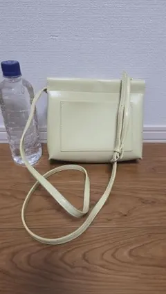 ショルダーバッグ イエロー 黄色 ほぼ未使用