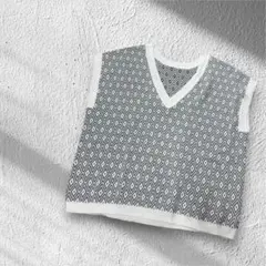 しまむら　ニットベスト　ジャガードニット　総柄　ダイヤ柄　M